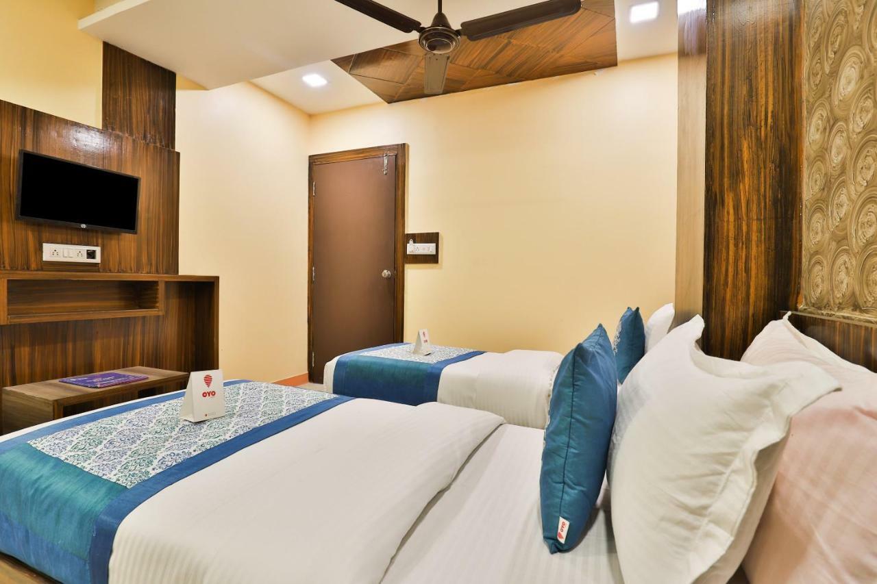 Oyo 12196 Hotel Mayur Park Residency アーメダバード エクステリア 写真