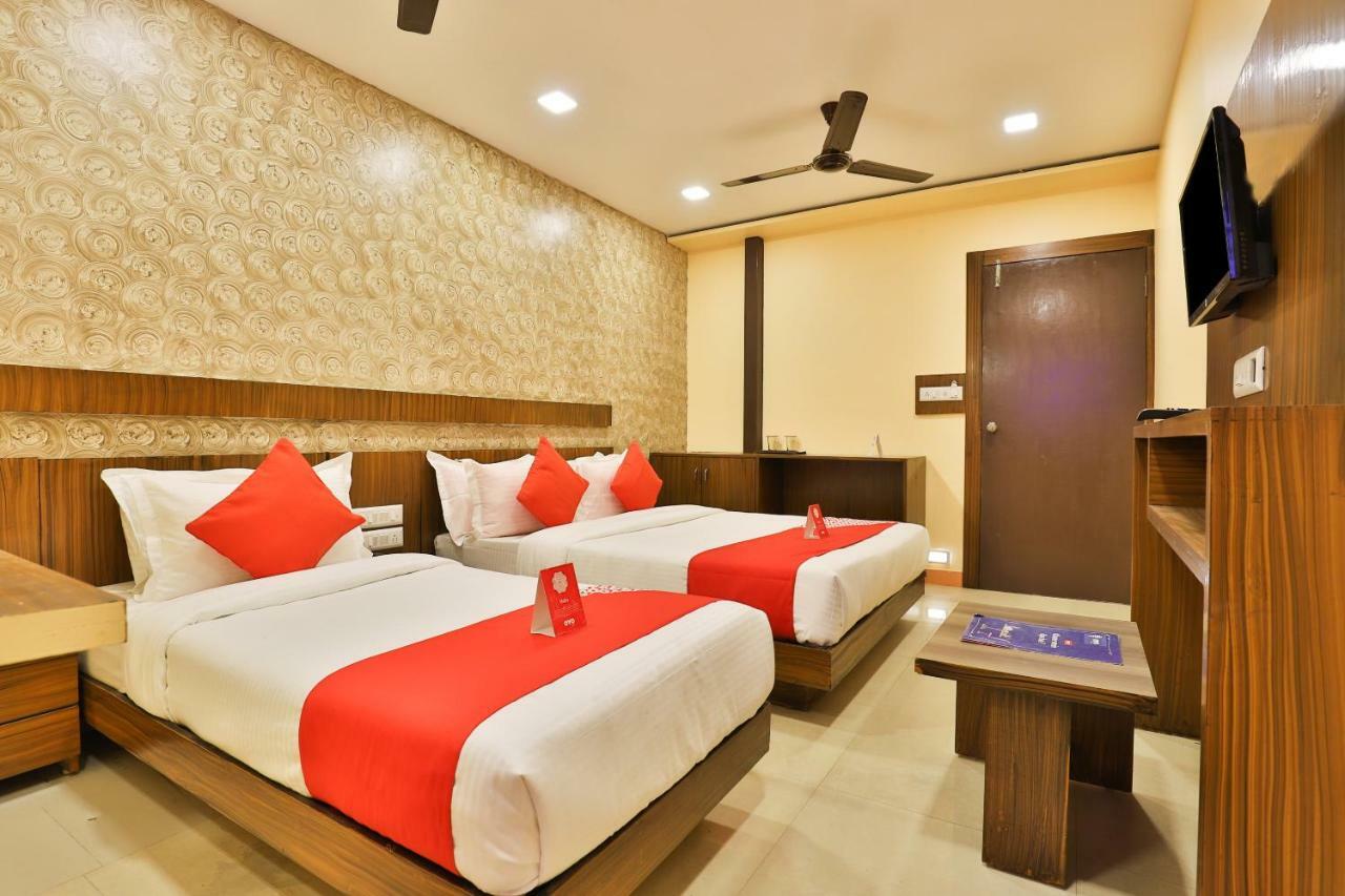 Oyo 12196 Hotel Mayur Park Residency アーメダバード エクステリア 写真